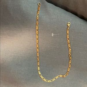 gold figaro chain